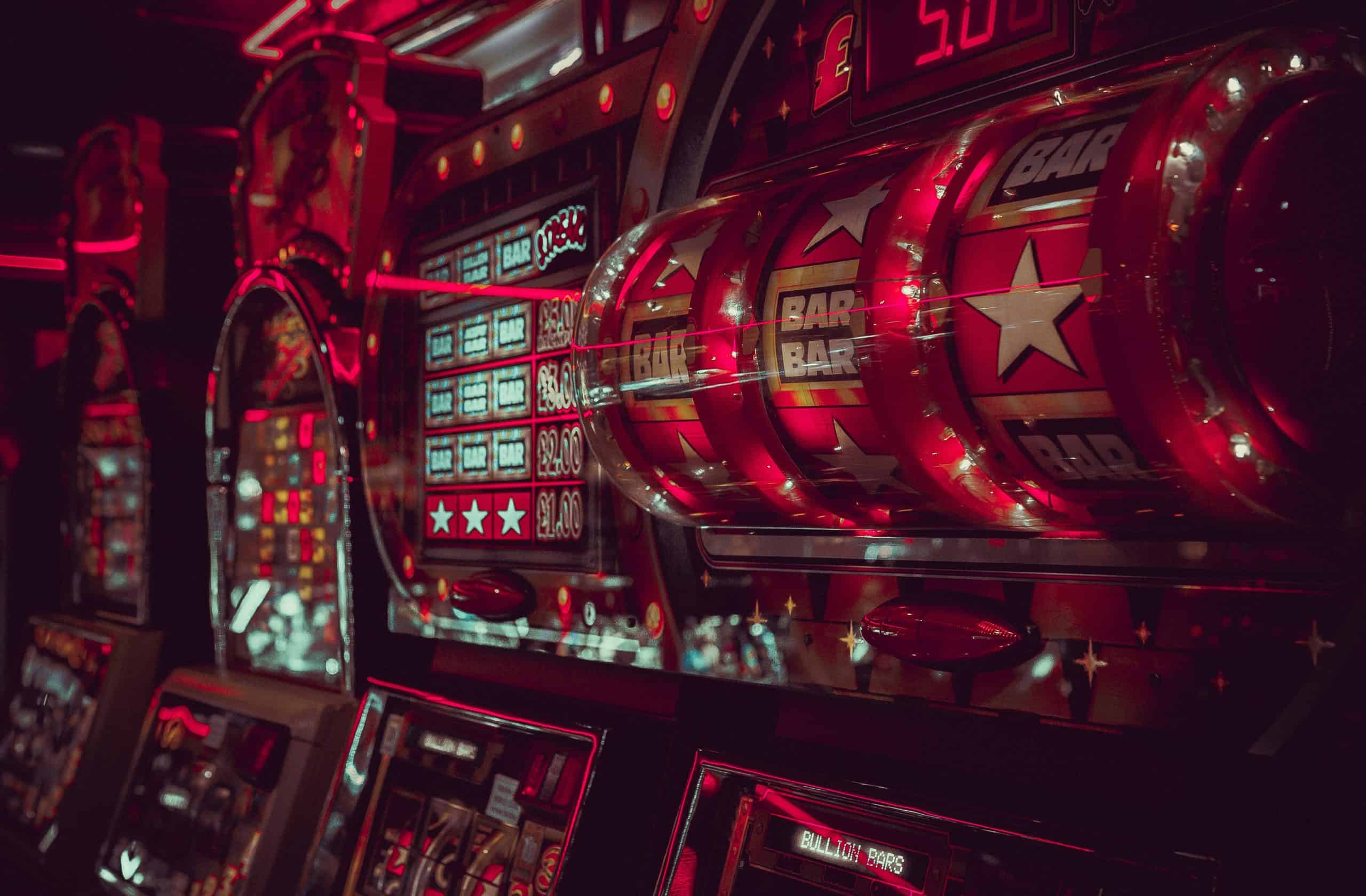 Why People Play Free Online Slot Machine Games: An In-depth Look